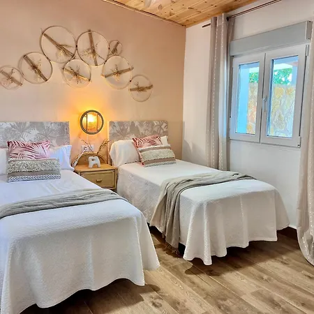 Hacienda La Yerbabuena * كاديز